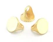 Hammered Signet Ring Blank - Shiny Gold Plated brass (17.5mm 7US size 4385