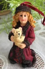 BOYDS DOLLSTONE CHRISTMAS ORNAMENT - LARA...MOSCOW AT MIDNIGHT