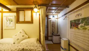 豊南洞的1臥室 - 25平方公尺/1間專用衛浴Jeonju Omokheun Pension Hanbyeokru Room