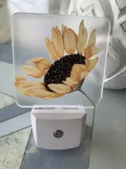 Sunflower Led Dusk To Dawn Night Light Has Rhinestones