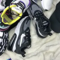 在飛比找Yahoo!奇摩拍賣優惠-【正品】全新Nike Air Max 270 React 女