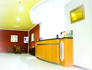 西里邦皮亞飯店Pia Hotel Cirebon