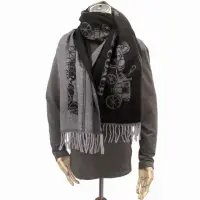 在飛比找momo購物網優惠-【COACH】義大利製超大馬車圖案喀什米爾羊毛寬版披肩圍巾(