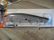 Bomber 4.5" Shallow Runner 15A Fishing Lure - 1/2 Oz - Silver Prism Black Back