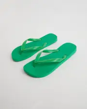 Top Thongs in Leaf Green