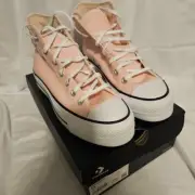 New Size 8.5 Converse Chuck Taylor All Star Lift Platform High Top Sneakers