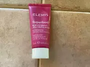 ELEMIS SUPERFOOD BLACK CURRANT JELLY EXFOLIATOR 15ML TRAVEL