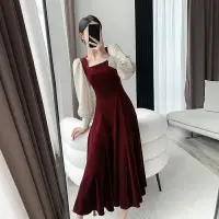 在飛比找樂天市場購物網優惠-紅色連身裙女秋冬方領復古顯瘦赫本風絲絨裙