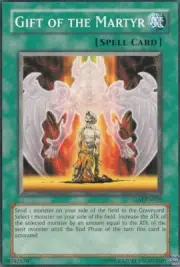 A1361 YUGIOH SPELL CARD GIFT OF THE MARTYR TLM-EN039
