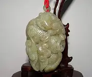 [Jenny' Jade Store] 3.2" China Certified Nature Nephrite Hetian Jade Wealth Toad and Ruyi Pendants