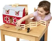Kids Pretend Play Fold and Go Farmer Wooden Barn With 7 Animal Figures Toy Set