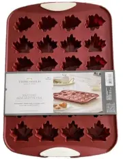 Threshold ~ Leaf Shaped ~ Silicone ~ Mini Muffin Pan ~ 24 Muffins ~ 10" x 14.25"