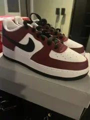 [FD0300-600] Grade School Nike AIR FORCE 1 LOW LV8 'TEAM RED (GS)' 7Y 8.5 WOMENS