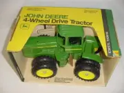 1/16 Vintage John Deere 8640 Tractor W/Duals by ERTL W/Green & Yellow Box (1980)