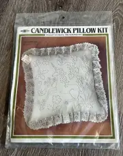 MH Yarns Candlewick Pillow Kit Craft 14x14" Unicorn Vintage 1983 Zayre USA Made