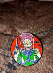 Deluxe Mars Attacks Alien 1.5" Cloisonne Pin