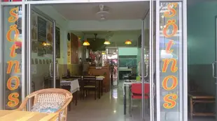 芭堤雅索特羅斯旅館Sotnos Guesthouse Pattaya